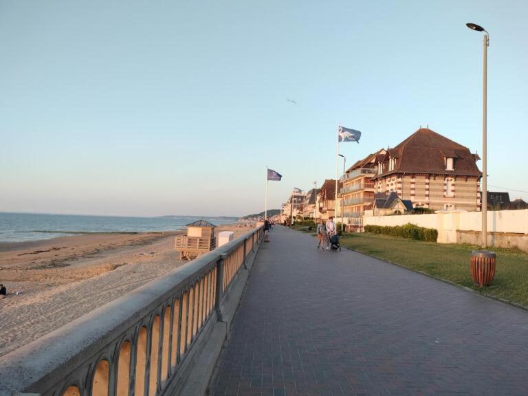T2 Refait A Neuf Apartamento Cabourg Exterior foto